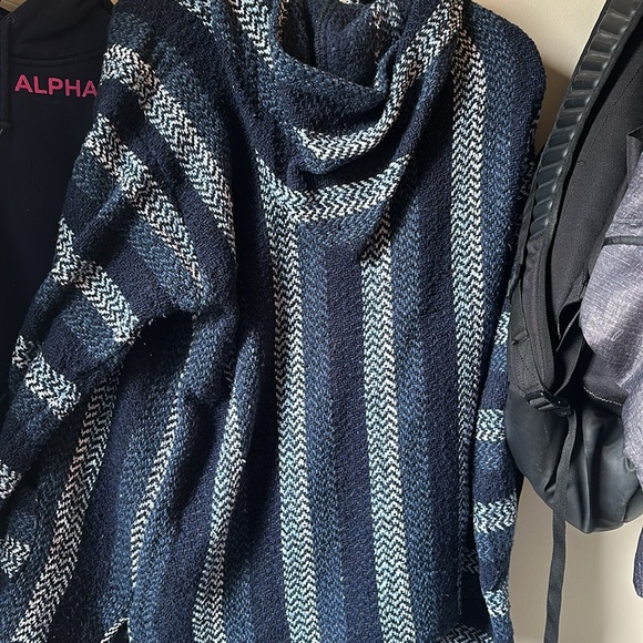 Really nice sweater (aka we used to call them drug rugs oops) - Picture 2 of 2